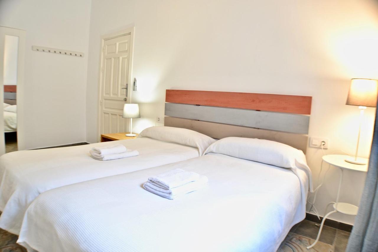 Acogedor Apt 8Pax 4Bdr 2Bth - Cozyhomesevilla1 Экстерьер фото