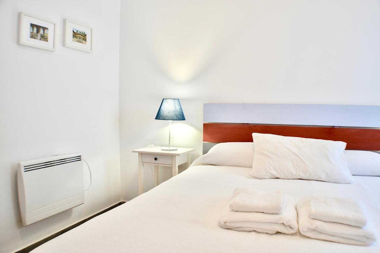 Acogedor Apt 8Pax 4Bdr 2Bth - Cozyhomesevilla1 Экстерьер фото